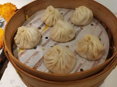 蟹膏小笼包-馋三尺蟹粉小笼(人民广场店)