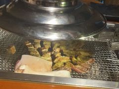-肉甲韩国木炭烤肉(新壹街1店)