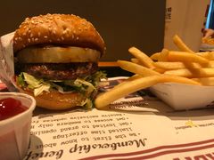 -The Habit Burger Grill 哈比特汉堡(复兴soho店)