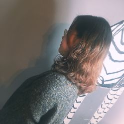 -茶发Salon·烫发染发理发