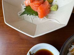-8PINTS八品脱·日料·烧鸟·精酿小酒馆(莘庄店)
