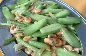 Cucumber Stir-fried with Shrimp Roe