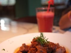 普罗旺斯香草烩小牛肉-MOCUS莫卡斯餐厅(祥云小镇店)