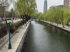 -泉城广场