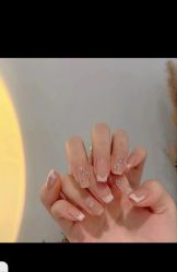 -UGIRL有个美甲
