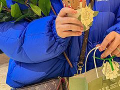 -须尽欢·冰淇淋&中国茶(翔殷路店)