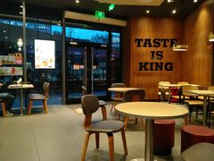 大堂-汉堡王(徐汇绿地缤纷店)