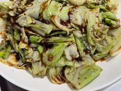 酱爆洋白菜-恩宏德餐馆(平山道店)