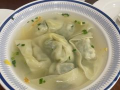 荠菜虾仁大馄饨-王家沙点心店(南京西路总店)