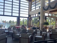 -亚龙湾喜来登·美景台大堂吧