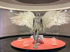 -涨巢·潮玩水疗局