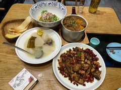 压锅双拼-鸡毛店·川菜(双楠店)