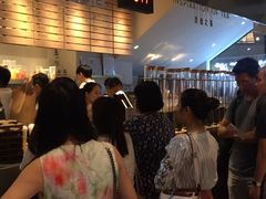 等位区-喜茶(上海正大广场店)