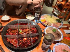 -周小明火锅(黑金冠社区店)