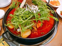 -喇喇排骨火锅·传统韩式脊骨汤(望京西园总店)