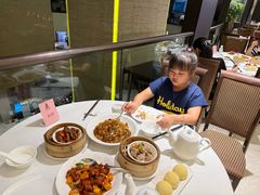 -皇朝尊会(龙之梦大酒店)