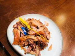 -东口码头·烧鸽子·鱼头泡饼·地方菜(金鹰悦城店)