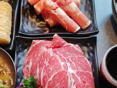 -湊湊火锅·茶憩(杭州湖滨银泰in77店)