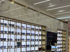 -世纪大明眼镜·蔡司战略授权店(汉街店)