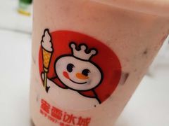 草莓奶昔摇摇乐-蜜雪冰城(国权路地铁口店)