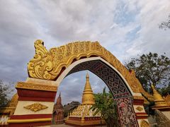 -一寨两国风景区