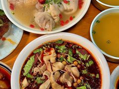 -朱大嘴肥肠血旺(福字街店)