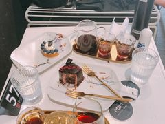 -UNI UNI(环亚凯瑟琳店)