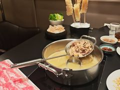 -鲜入唯煮·港式海鲜牛肉火锅(金宝街店)