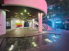 -瑞虹新天地月亮湾