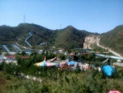 -窦王岭景区游乐场