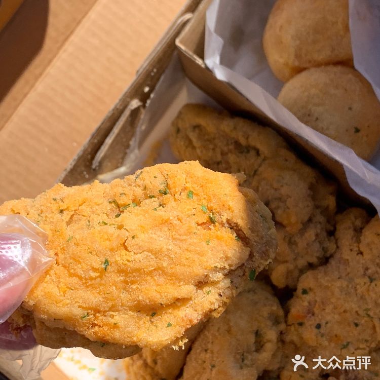 总要在高铁上吃一回炸鸡🍗啊