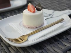 -UNI UNI(环亚凯瑟琳店)