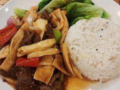 鲜菇牛肉饭-有缘茶餐厅(海府分店)