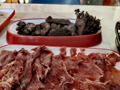 -毛辣果·贵州红酸汤牛肉火锅(西单店)