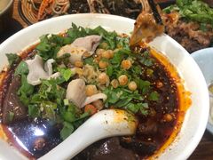 -朱大嘴肥肠血旺(福字街店)