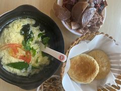 -闫家驴肉老店(华电一校店)