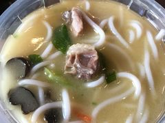 -云海肴·汽锅鸡·云南菜(天山百盛优客店)