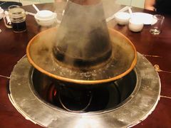 -洞庭洲·防空洞火锅·烧烤·铜锅涮肉(新百广场店)