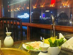 -小天鹅火锅·一线江景洪鼎旗舰店(洪崖洞店)