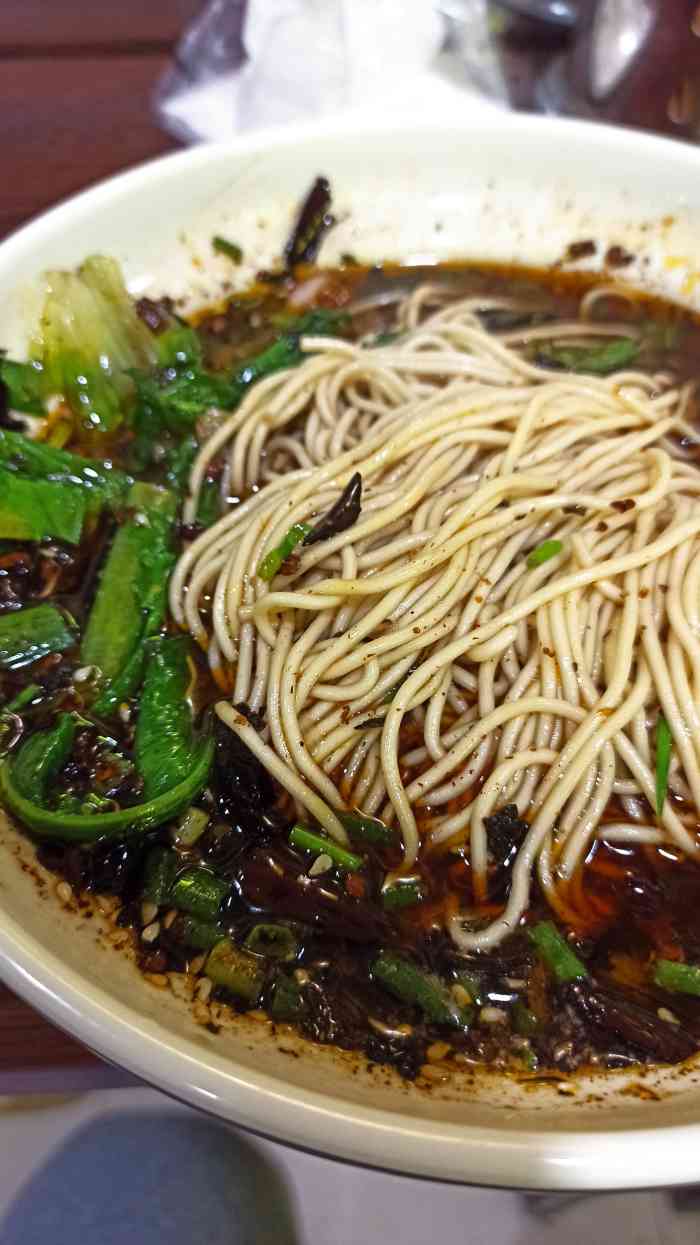 李糊辣壳面-"社区好吃的小面.重庆人喜欢吃面,每个大一.