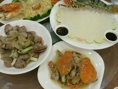 -顺峰渔港中国人的餐厅