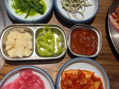 -明洞阿姨·韩式酱蟹烤肉·创意料理(三元桥店)