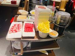 -海底捞火锅鲜切牛肉主题店(长寿路店)