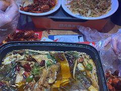 -八条友鲜货烧烤·脆皮烤鱼(石岩旗舰店)