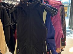 -lululemon(比斯特购物村店)
