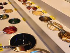 水果调味料展示台-之了火锅(公园街店)