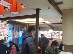 -阿瓦山寨·湘菜现炒·剁椒鱼头王(咸阳总店)