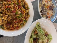-汗腾格里·风味餐厅(新疆驻京办店)