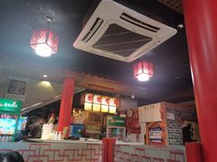 -羊家胡同·龙虾烧烤火锅(龙汇路店)