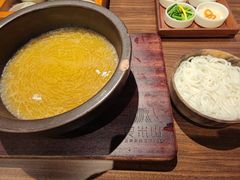 -良米山·云南野生菌过桥米线(上海首店)